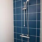 Small Functional - Right Next To The Metro Διαμέρισμα
